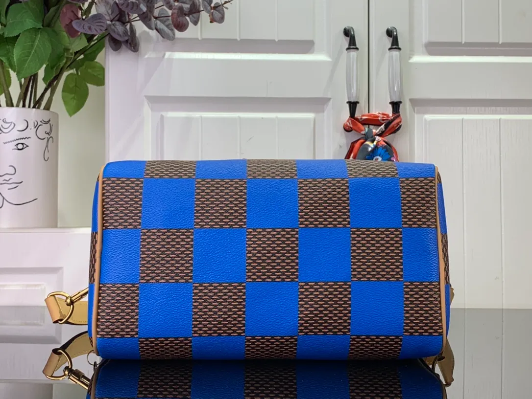 Louis Vuitton Speedy 25 Bandoulière Damier Pop Blue Bag - Image 6