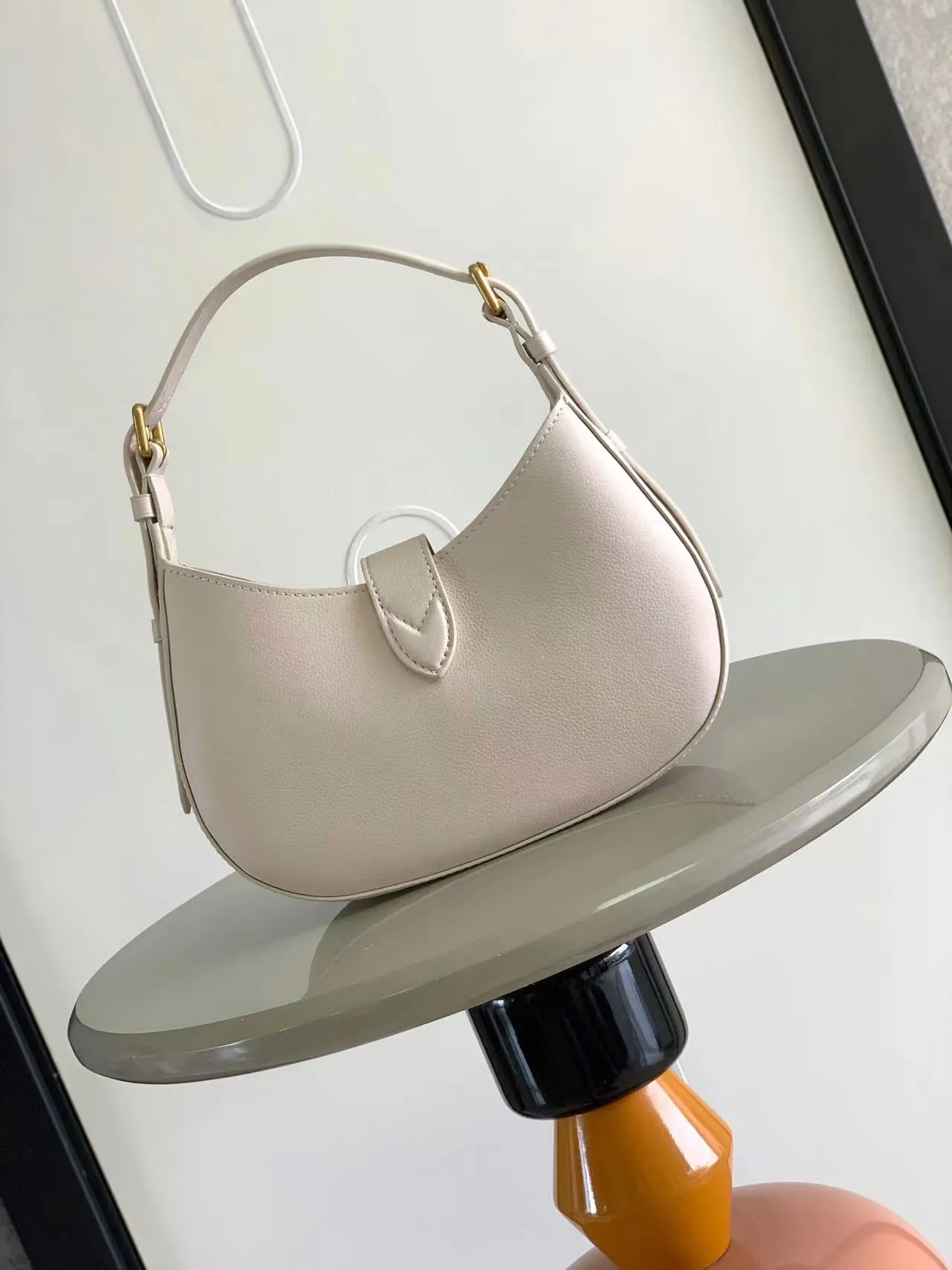 Low Key Shoulder Bag Handbags - Image 5