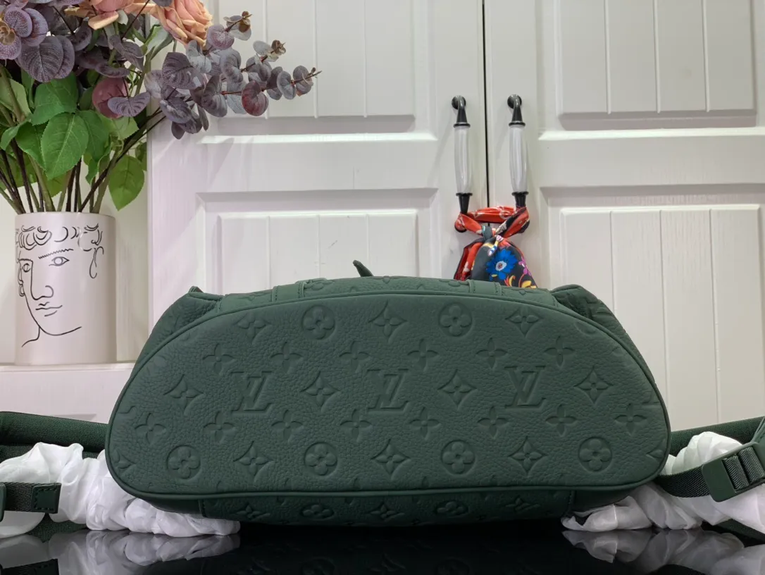 Monogram Signature Collection for Bags - Image 6