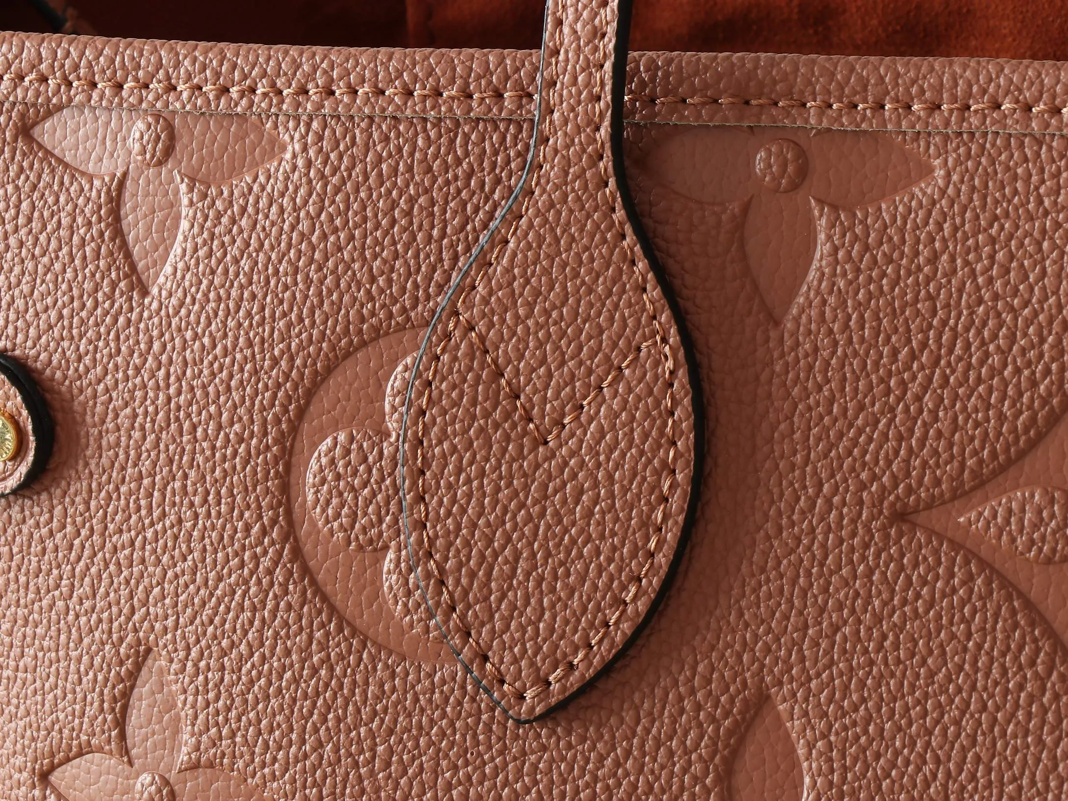 Neverfull MM Monogram Empreinte Leather - Image 7