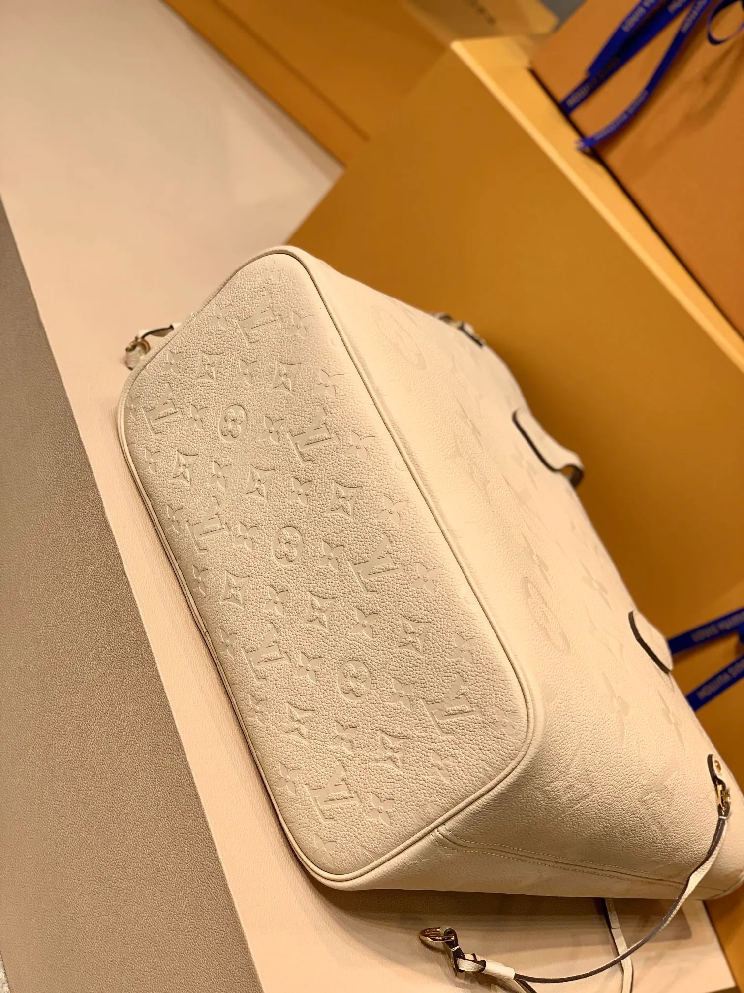 Neverfull MM Monogram Empreinte Leather Handbags - Image 6