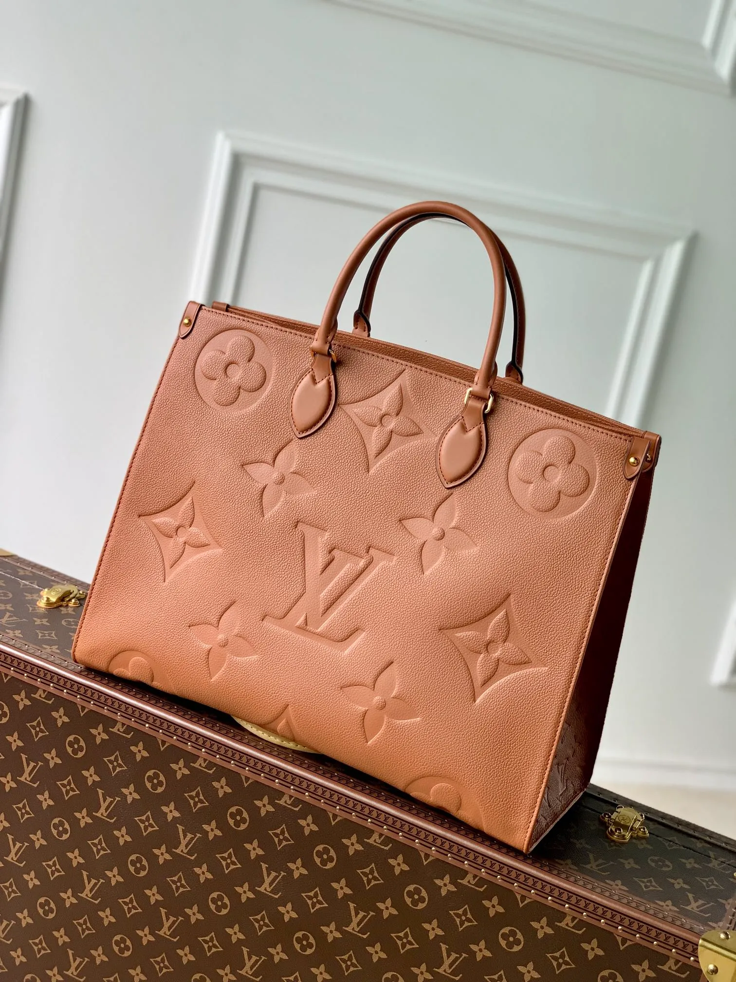 OnTheGo MM Monogram Empreinte Leather Handbags