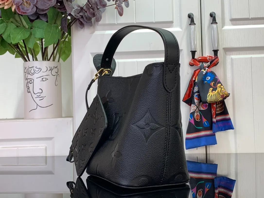 Shoulder Bags - Women Bags for Bags and Small Leather Goods - Image 8