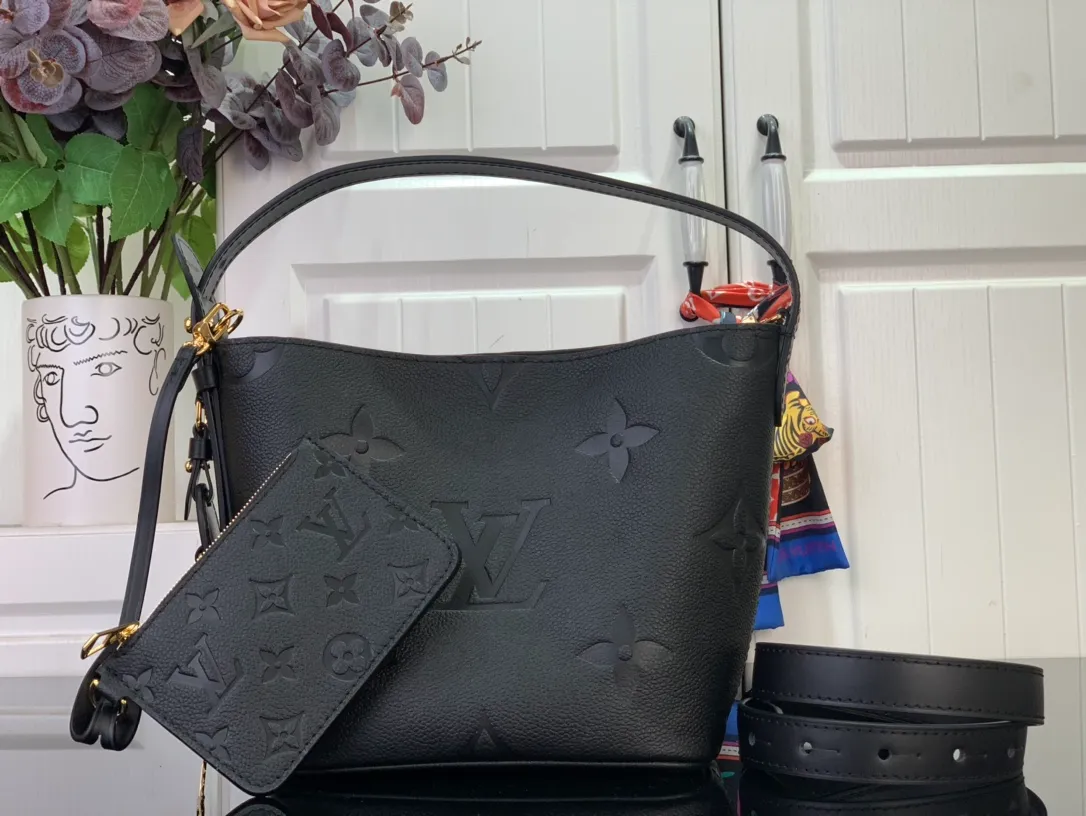 Shoulder Bags - Women Bags for Bags and Small Leather Goods - Image 6