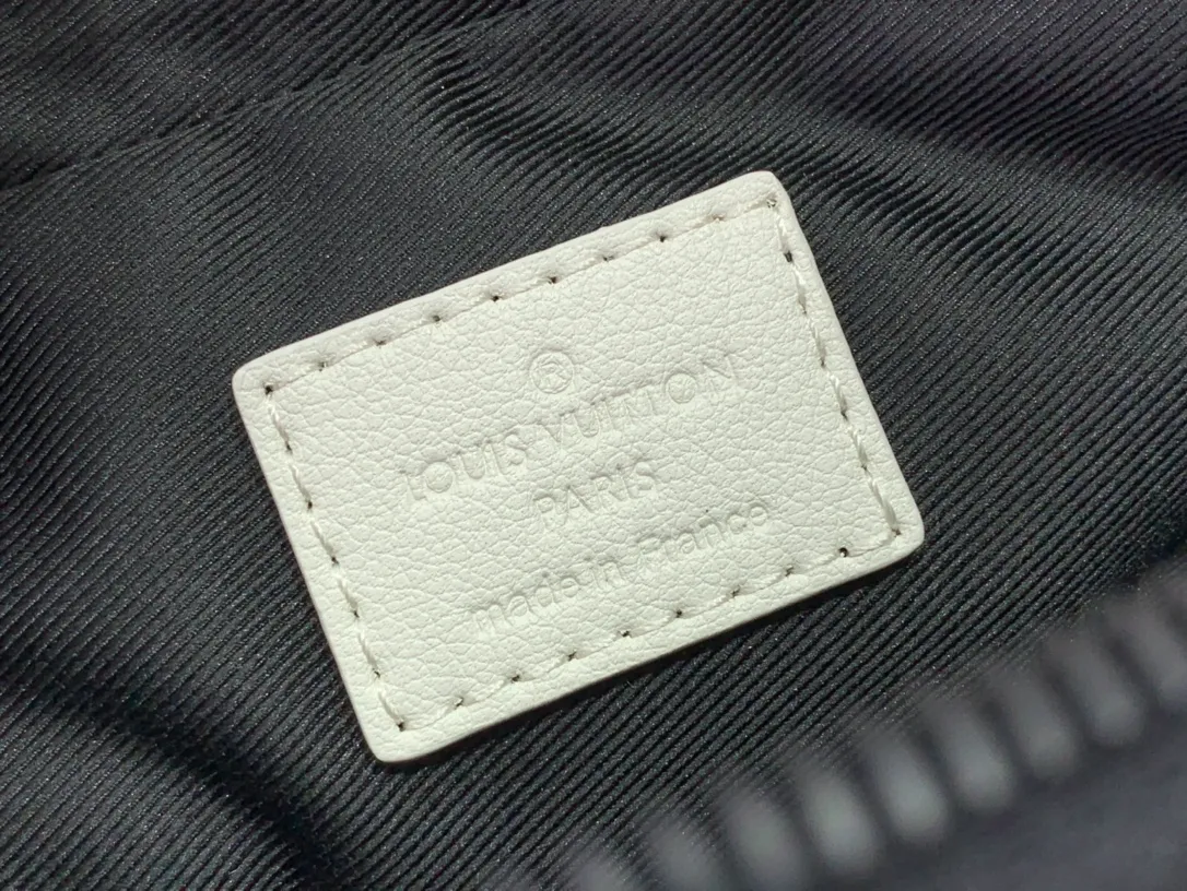 Trio Messenger Monogram Shadow Leather - Image 2