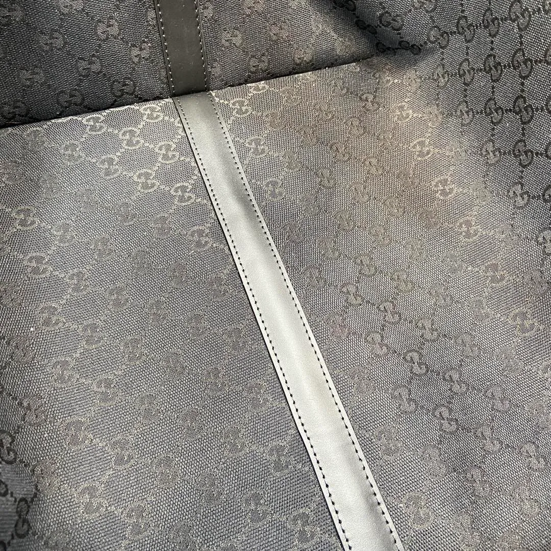 Gucci Crossbody Bag - Image 13