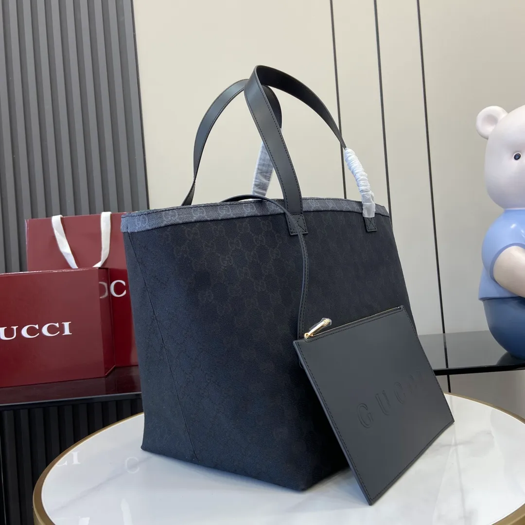 Gucci Crossbody Bag - Image 3