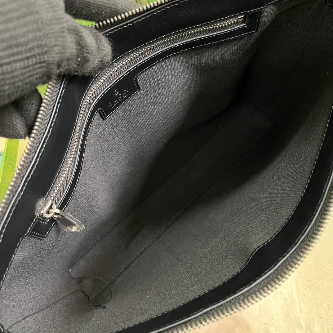 Bi-color small pouch in Black GG Canvas - Image 9