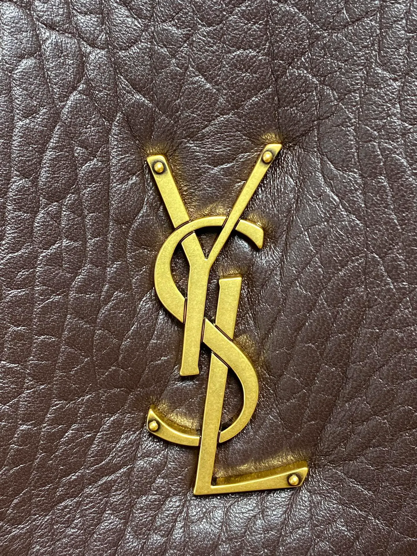 CALYPSO medium in grained lambskin - Image 8