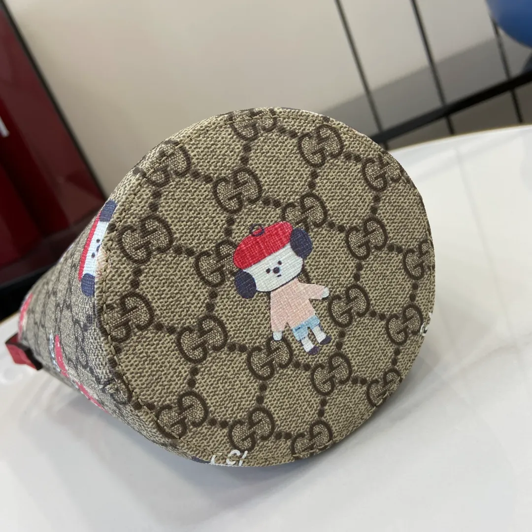 Children's printed GG bucket bag - Image 5
