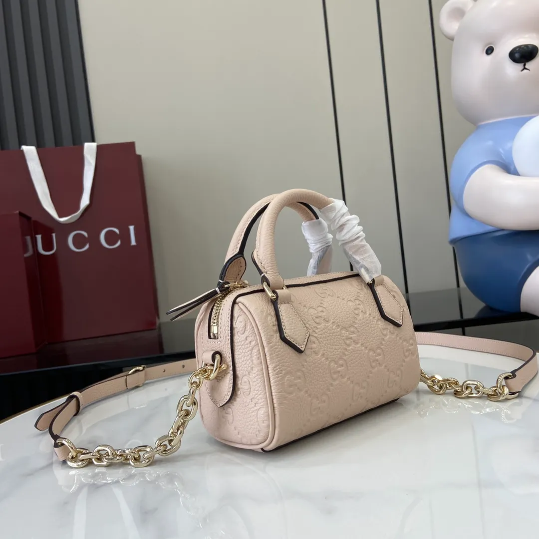 GG Emblem medium boston bag - Image 3