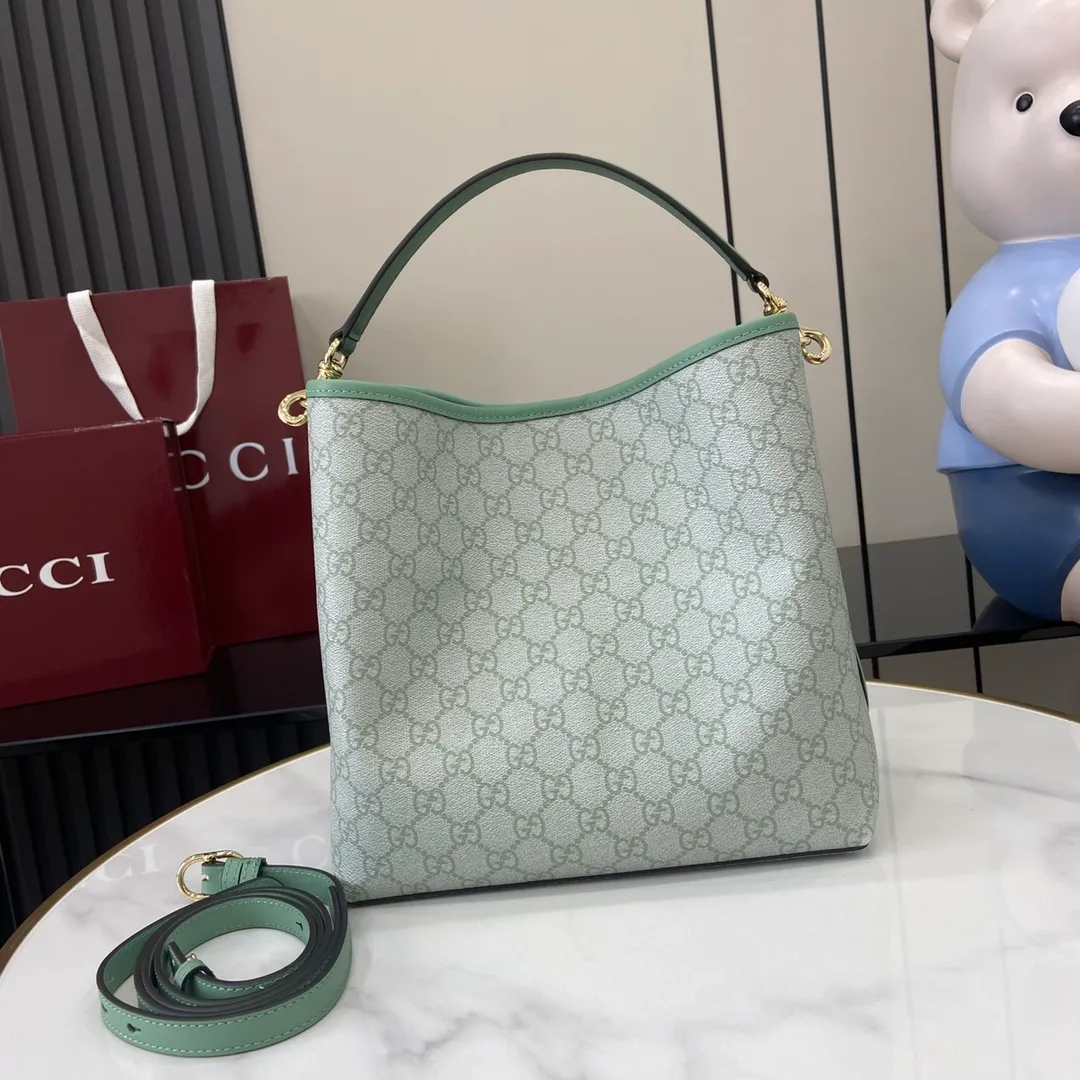 GG Emblem small bucket bag - Image 11