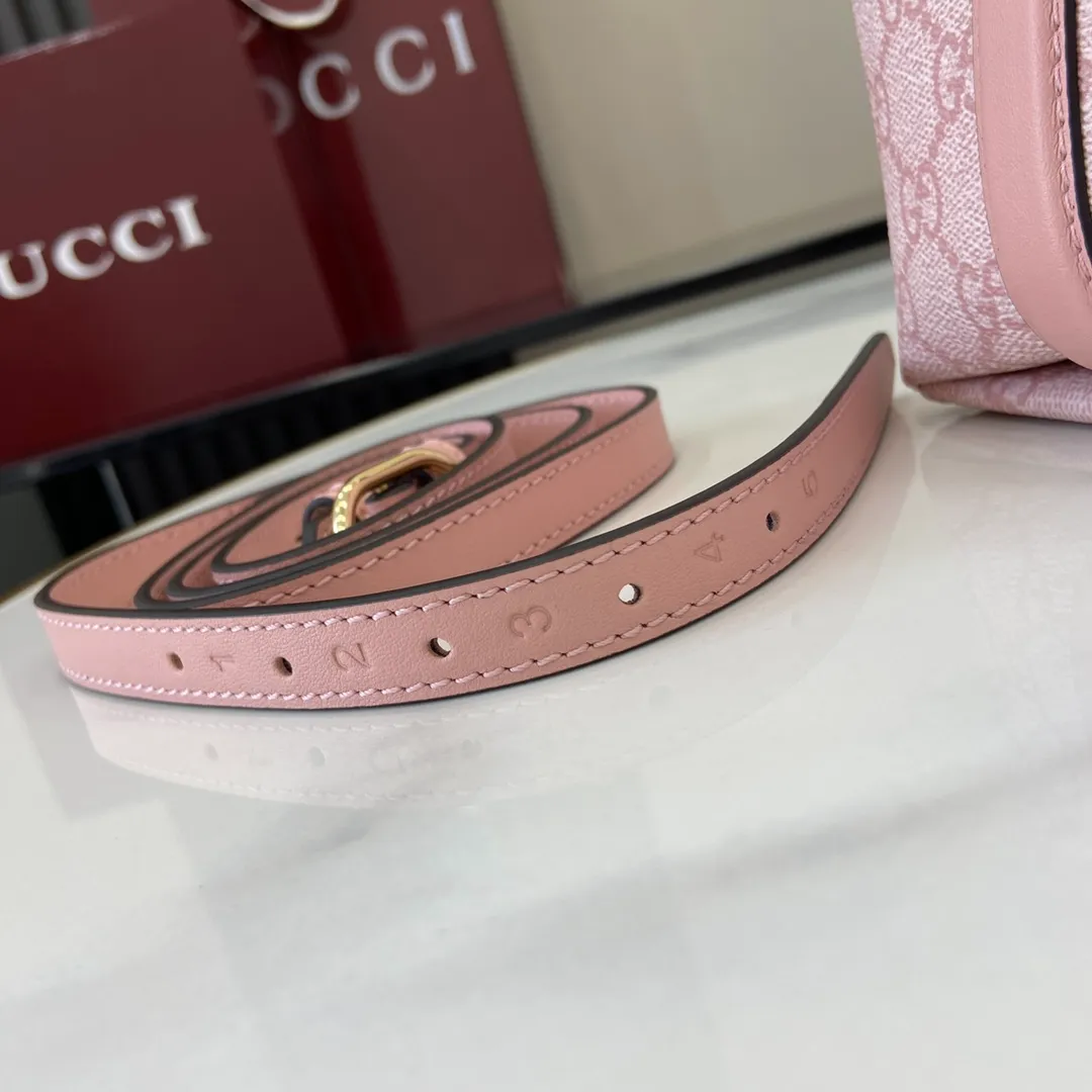 GG Emblem small bucket bag in light pink - Image 9