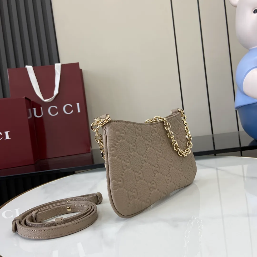 GG Emblem wallet on chain - Image 5