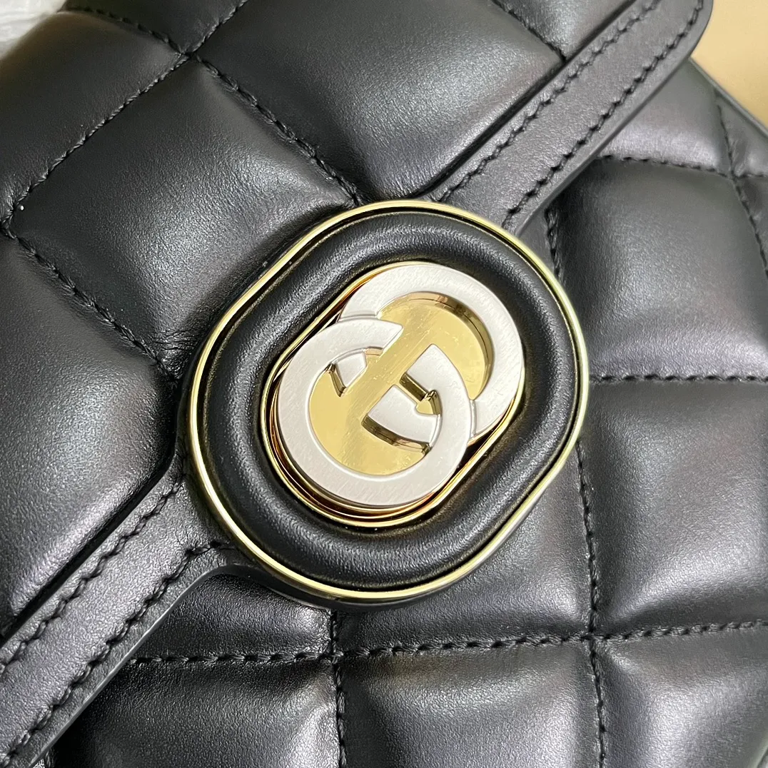 GUCCI® Clutch Bags for Women - Image 7