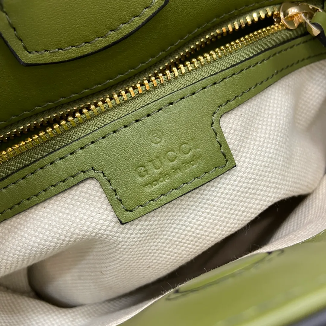 Gucci 73 small bucket bag - Image 2