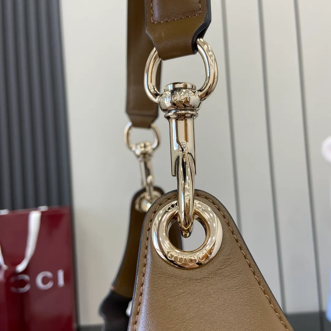 Gucci B large shoulder bag - Image 9