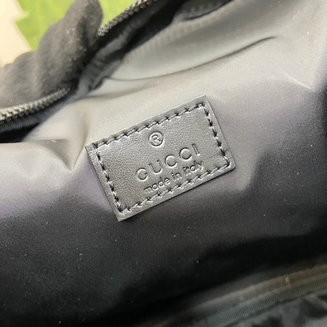 Gucci Canvas Small Bags - Image 2