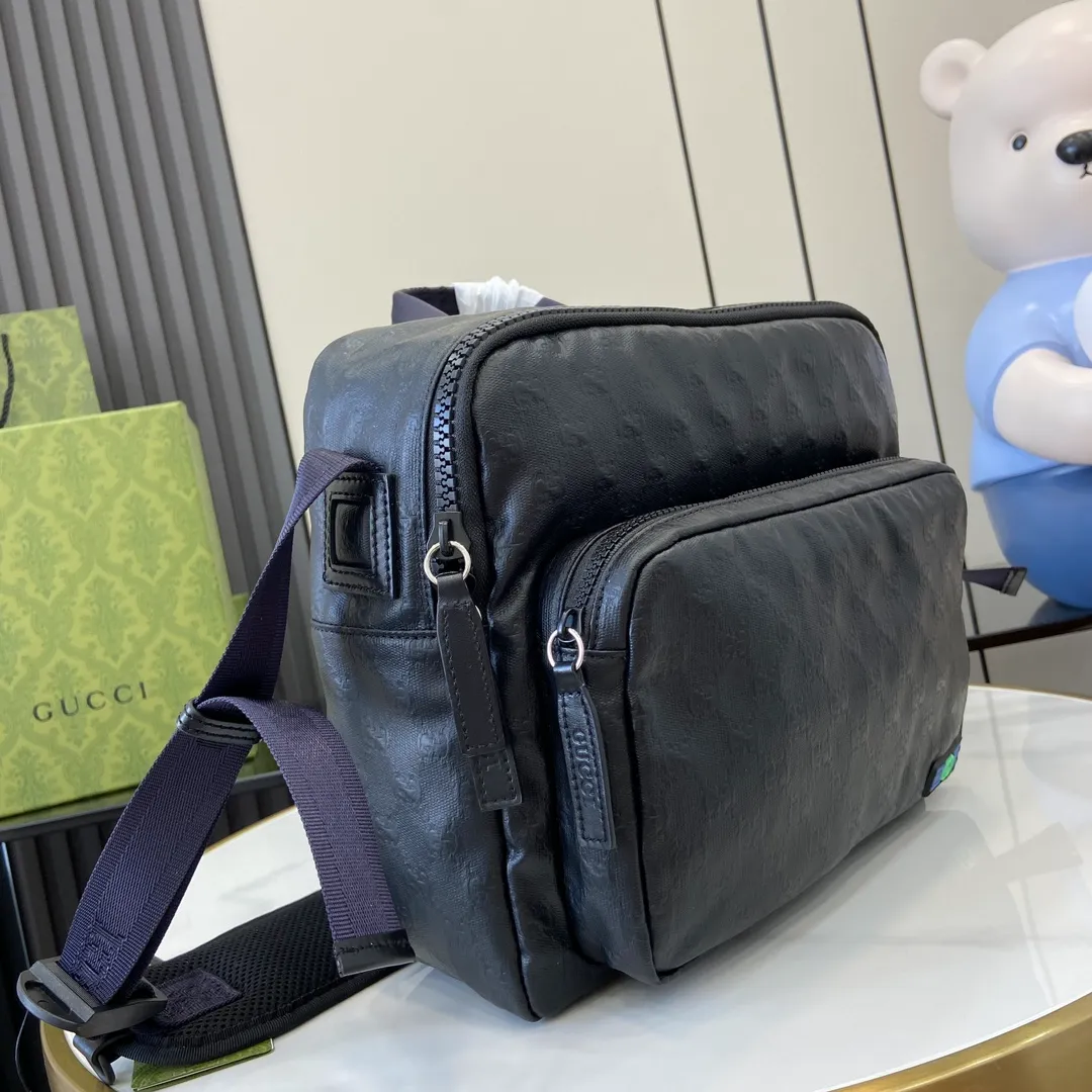 Gucci GG Crystal Canvas Messenger Bag Shoulder Bag - Image 3