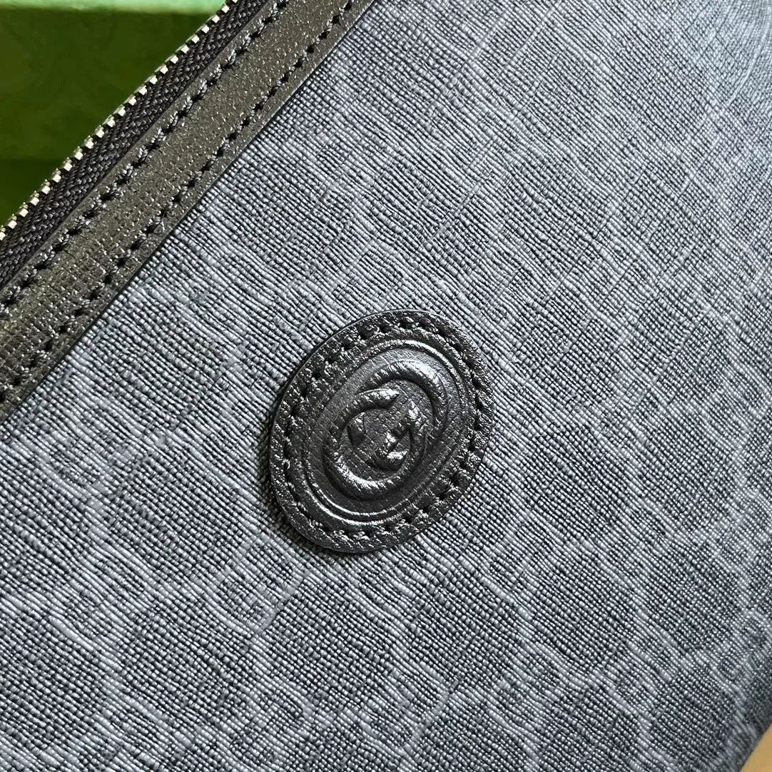 Gucci GG Supreme Shoulder Bag - Image 6