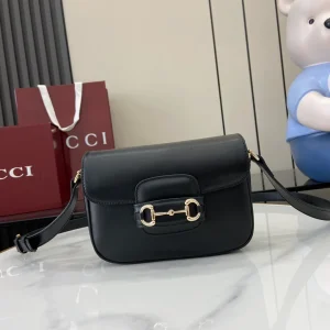 Gucci Horsebit 1955 medium shoulder bag in Black Leather |
