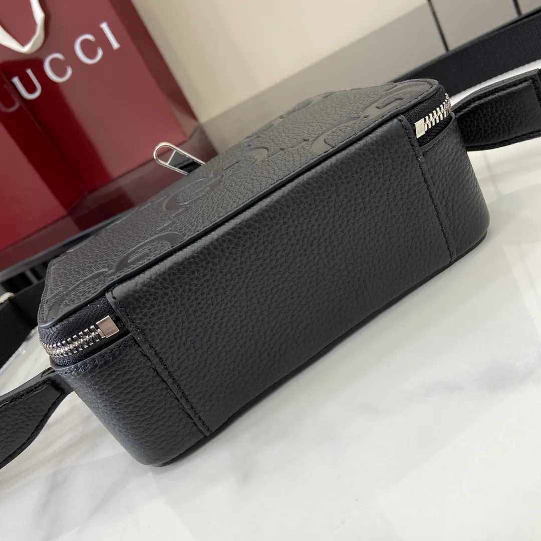 Gucci Jumbo GG Shoulder Bag - Image 8