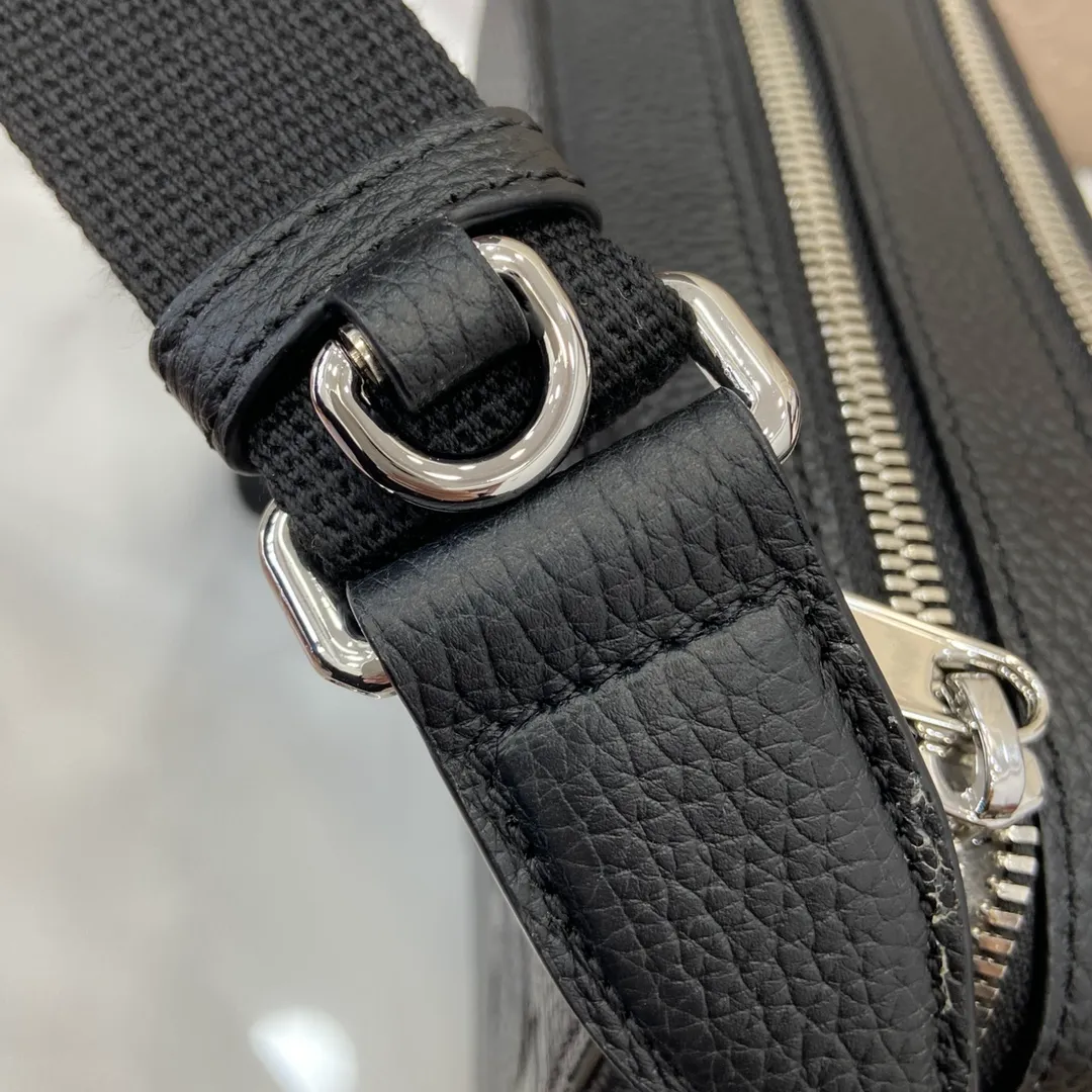 Gucci Jumbo GG Shoulder Bag - Image 3