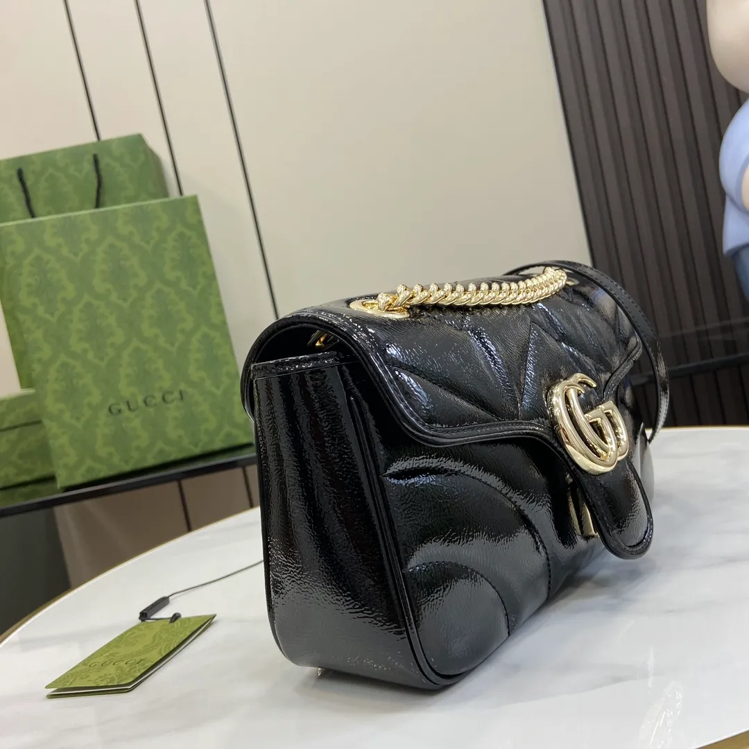 Gucci Small GG Marmont Shoulder Bag - Image 4