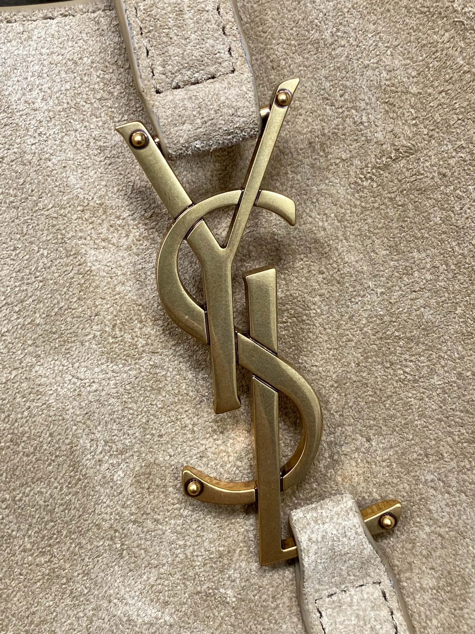 Replica Saint Laurent Le 5 À 7 Large Suede Shoulder Bag - Image 7