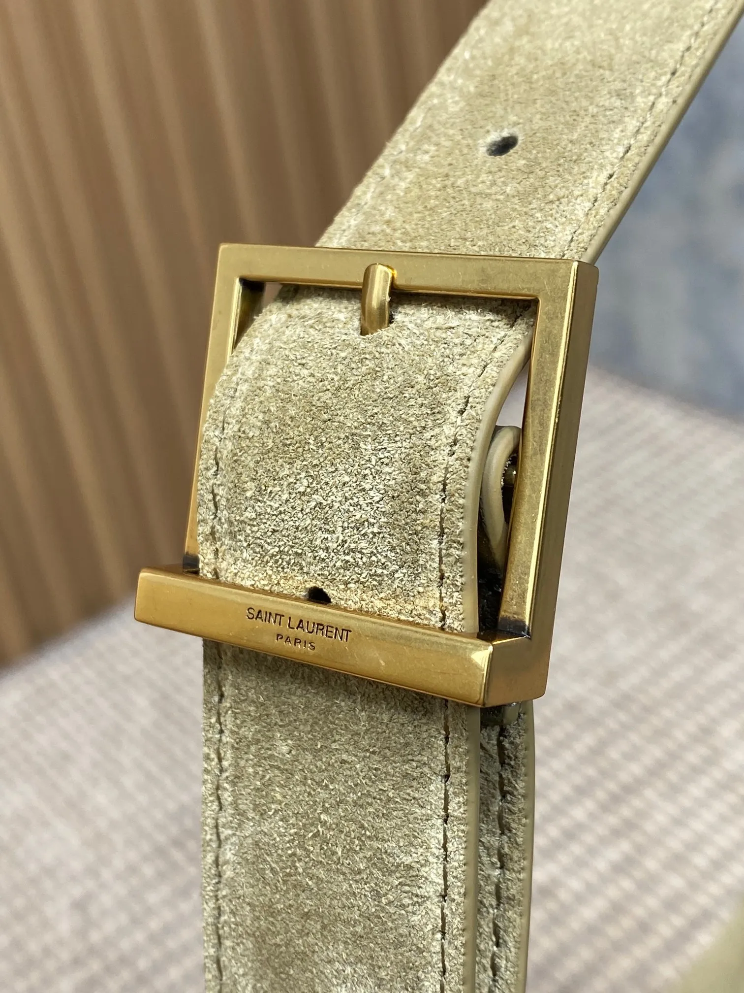 Replica Saint Laurent Le 5 À 7 Large Suede Shoulder Bag - Image 9