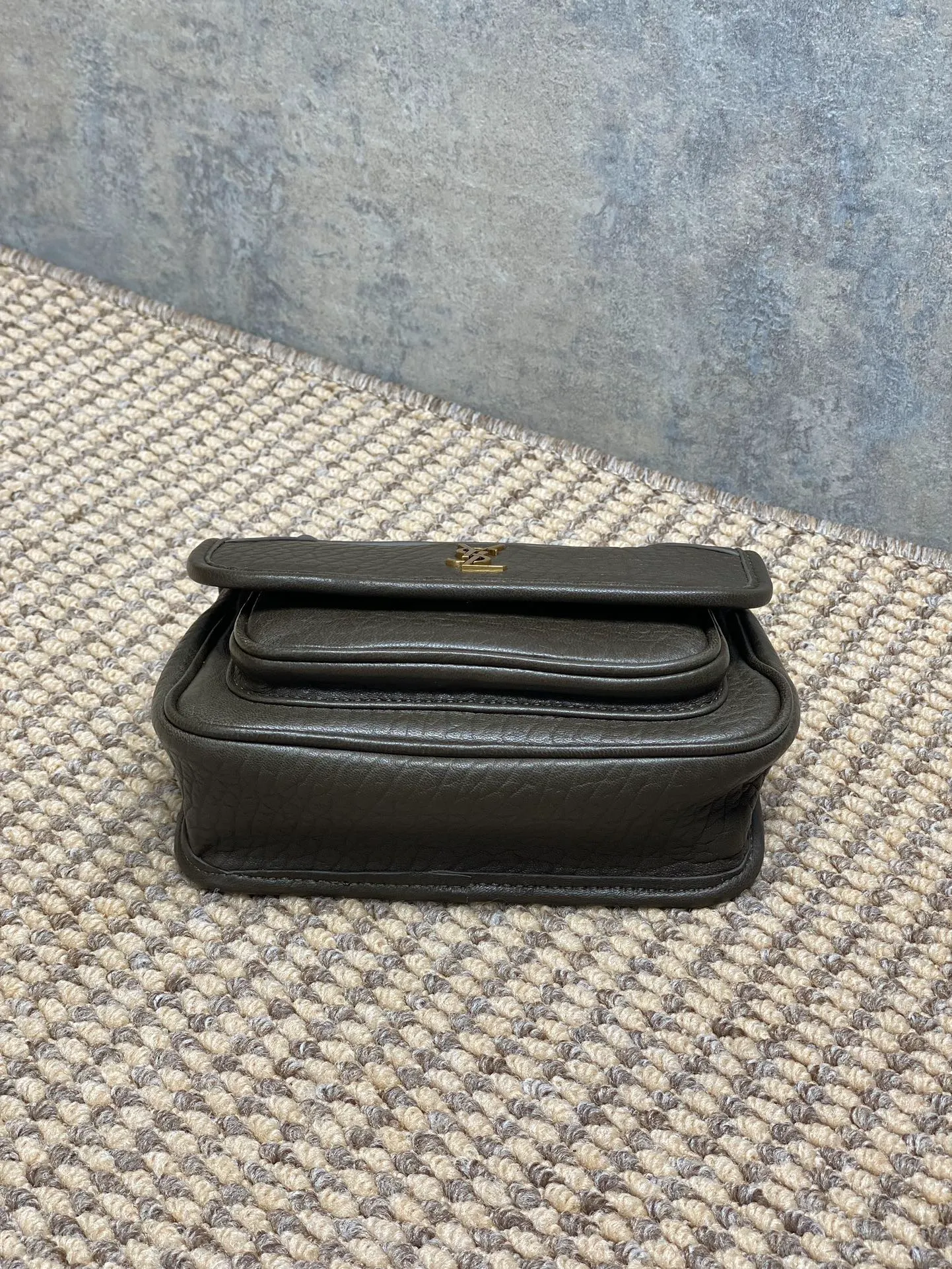 Saint Laurent Designer Green Handbags - Image 6