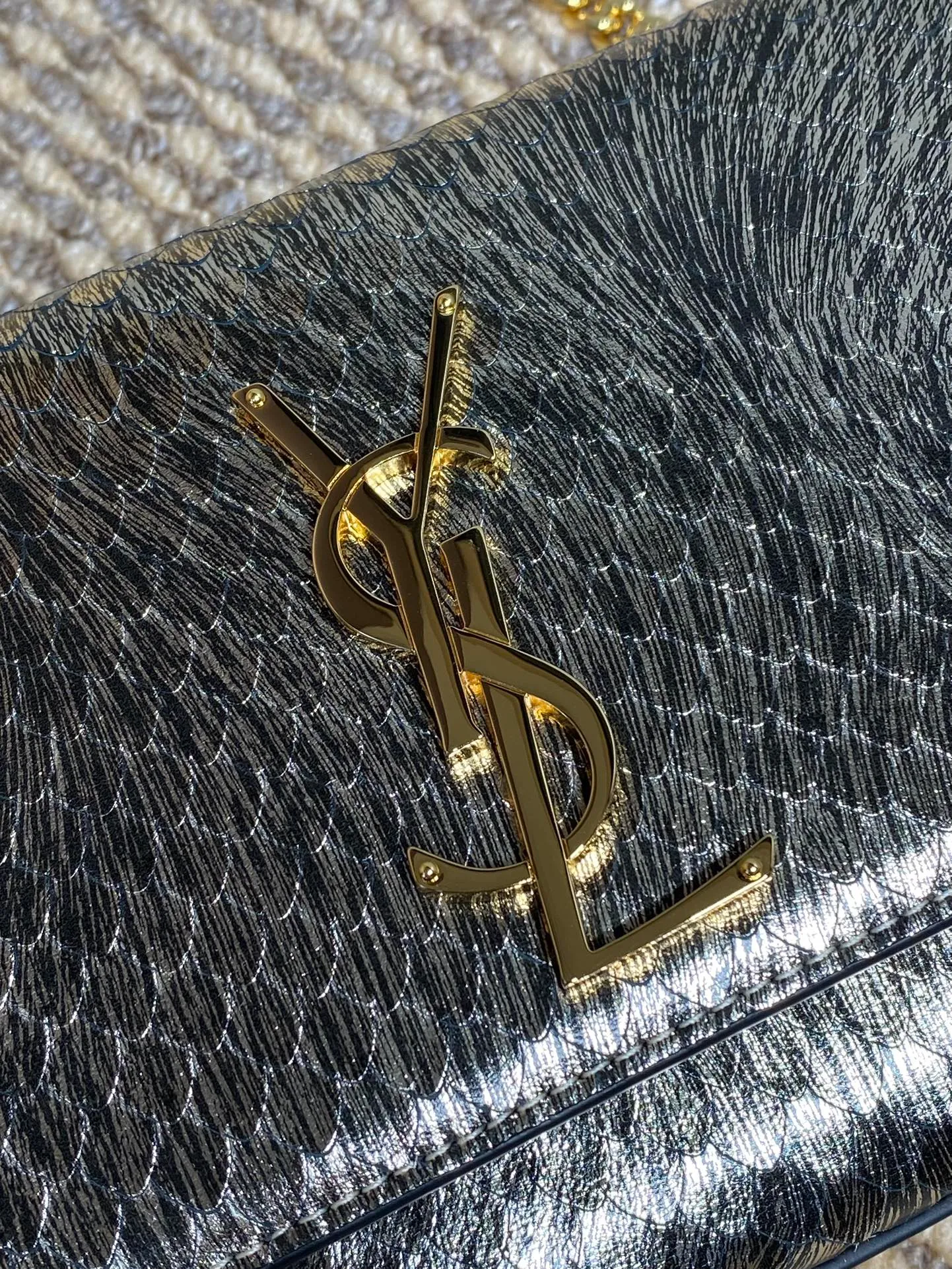 Saint Laurent Large Le 5 À 7 Suede Hobo Bag - Image 7
