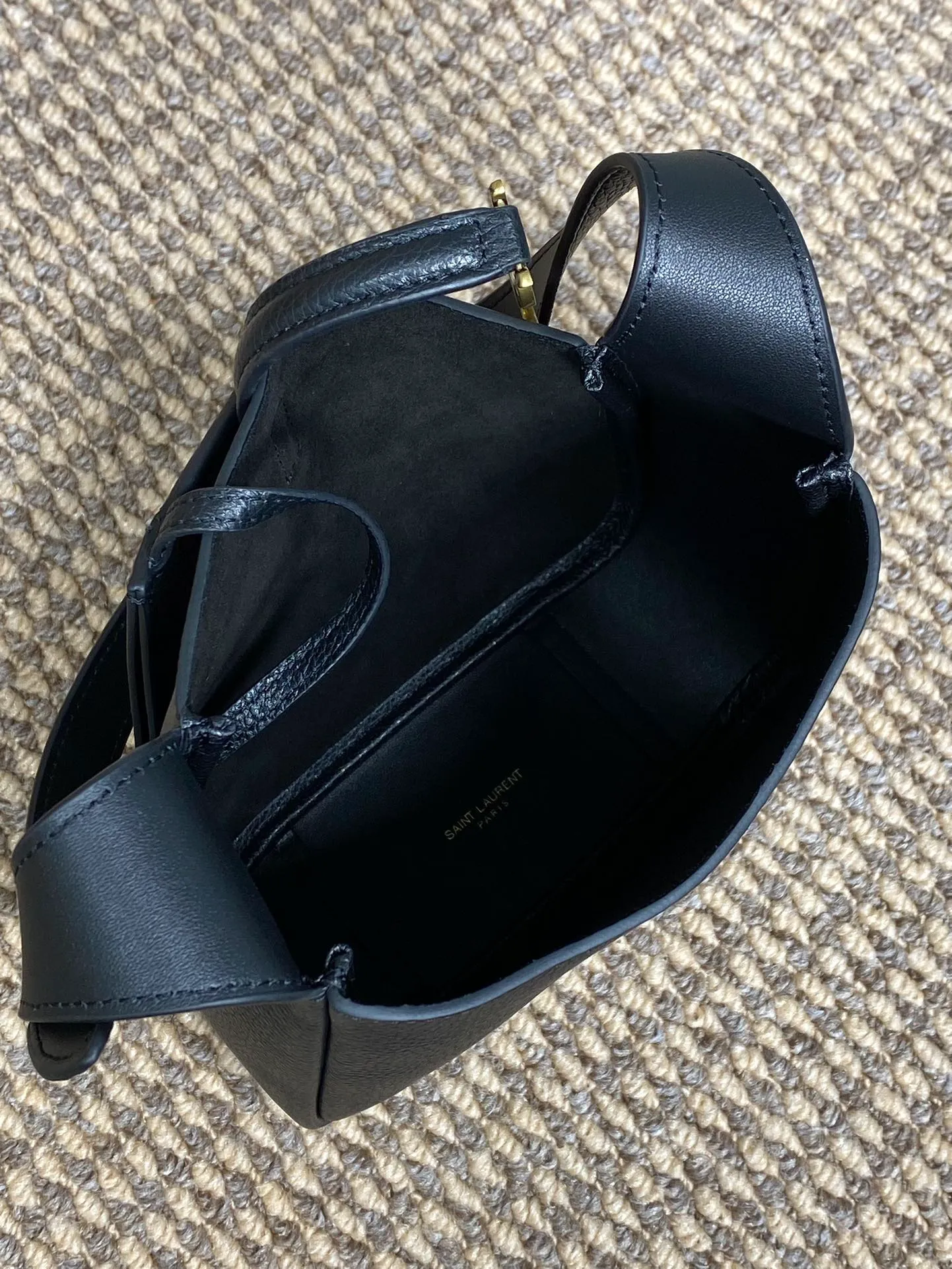 Saint Laurent Le 5 À 7 Supple Mini Leather Shoulder Bag - Image 2