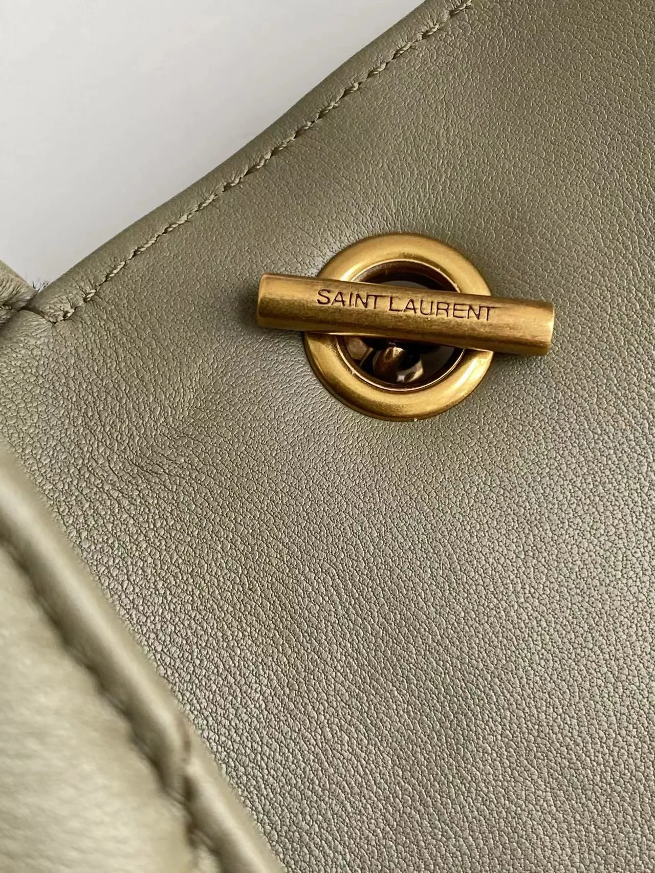 Saint Laurent Loulou mini chain bag for Women - Image 8