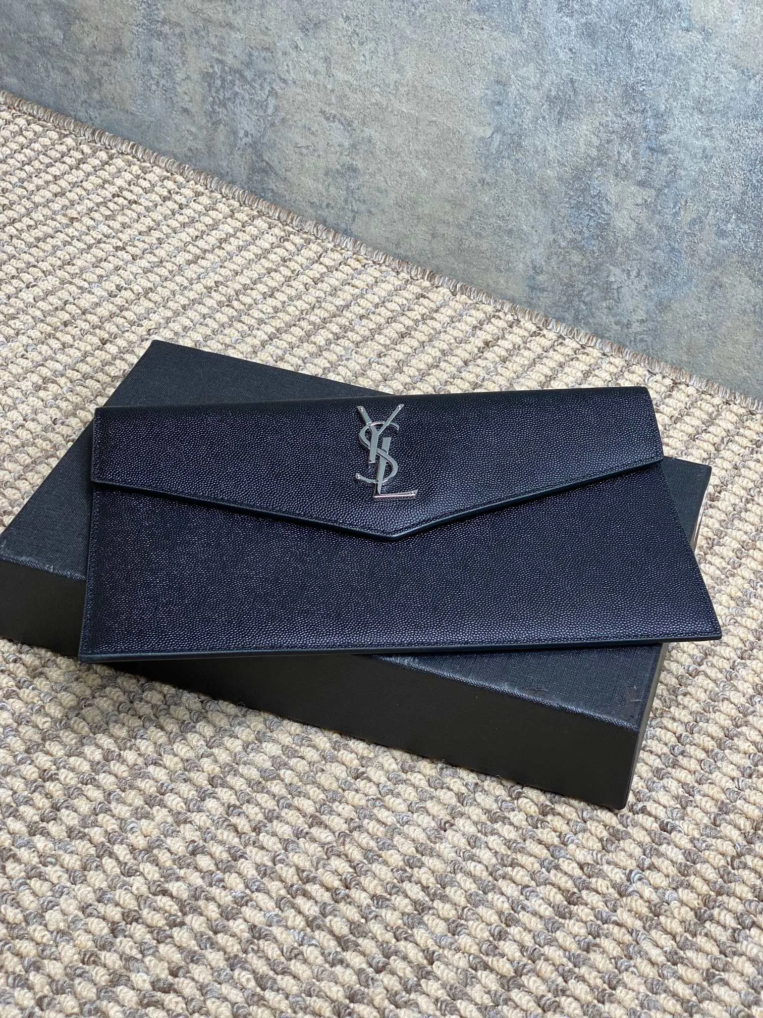 Saint Laurent Medium Bag