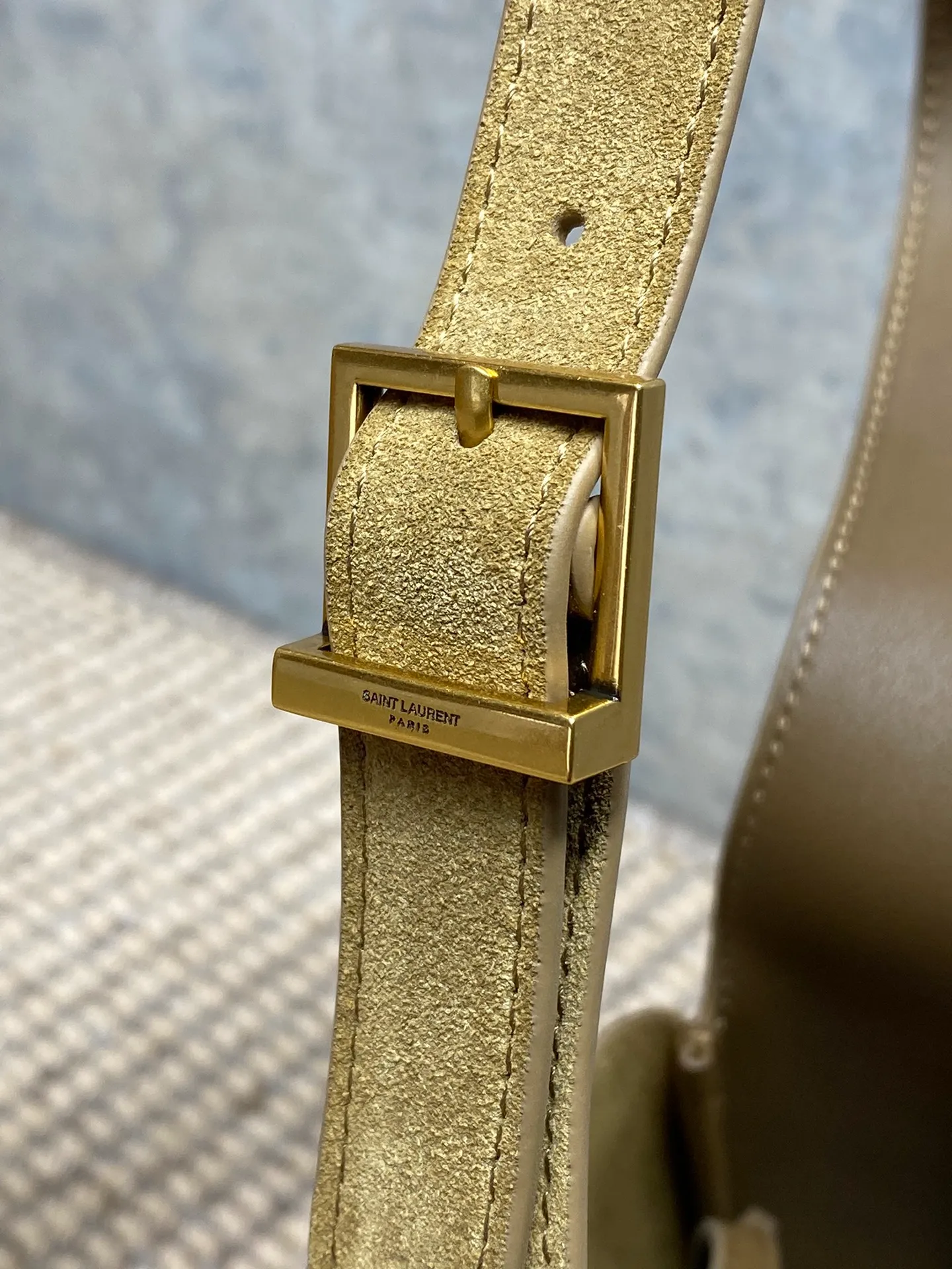 Saint Laurent Shoulder Bag - Image 8