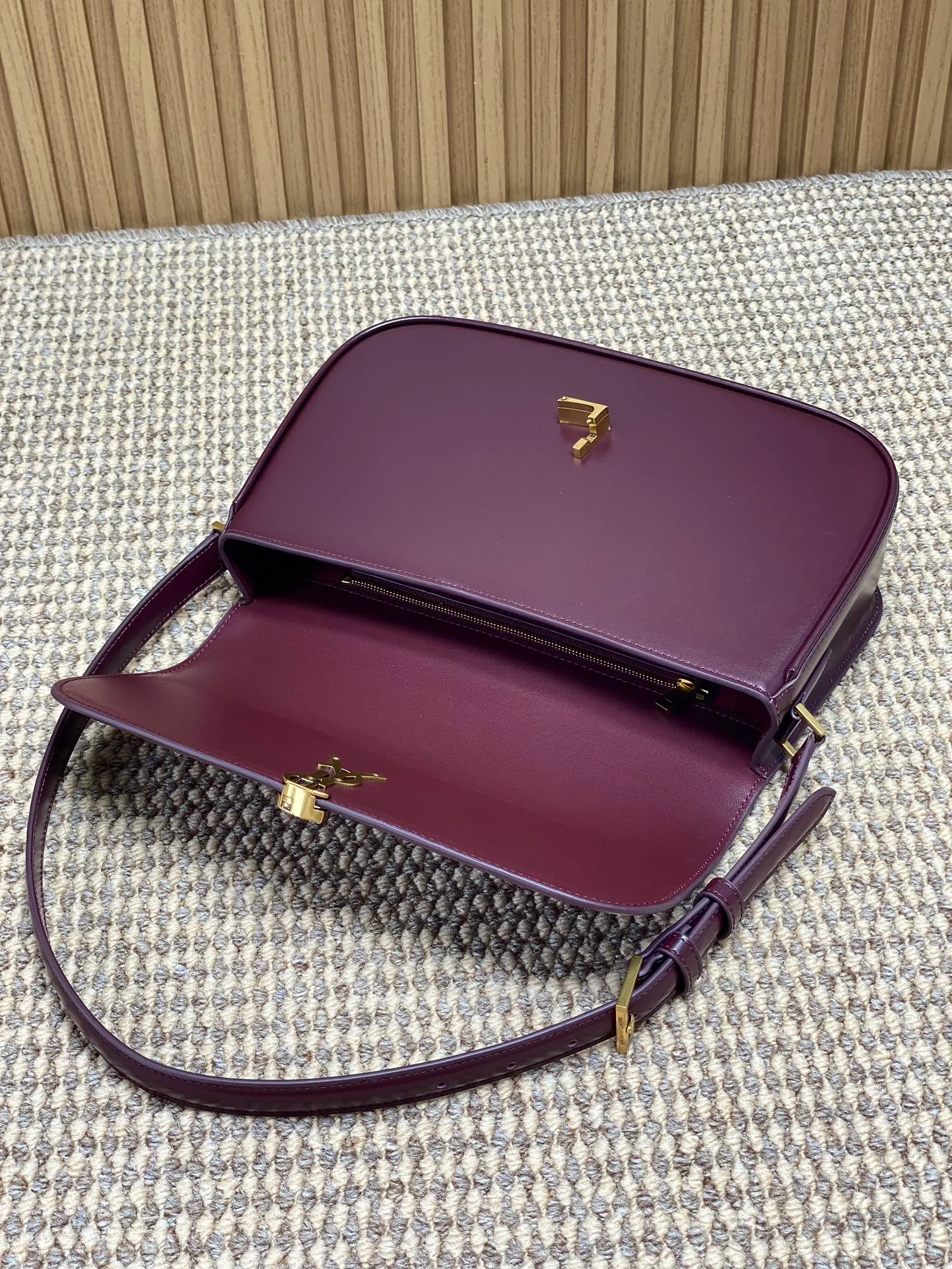 Saint Laurent Solferino medium shoulder bag - Image 8
