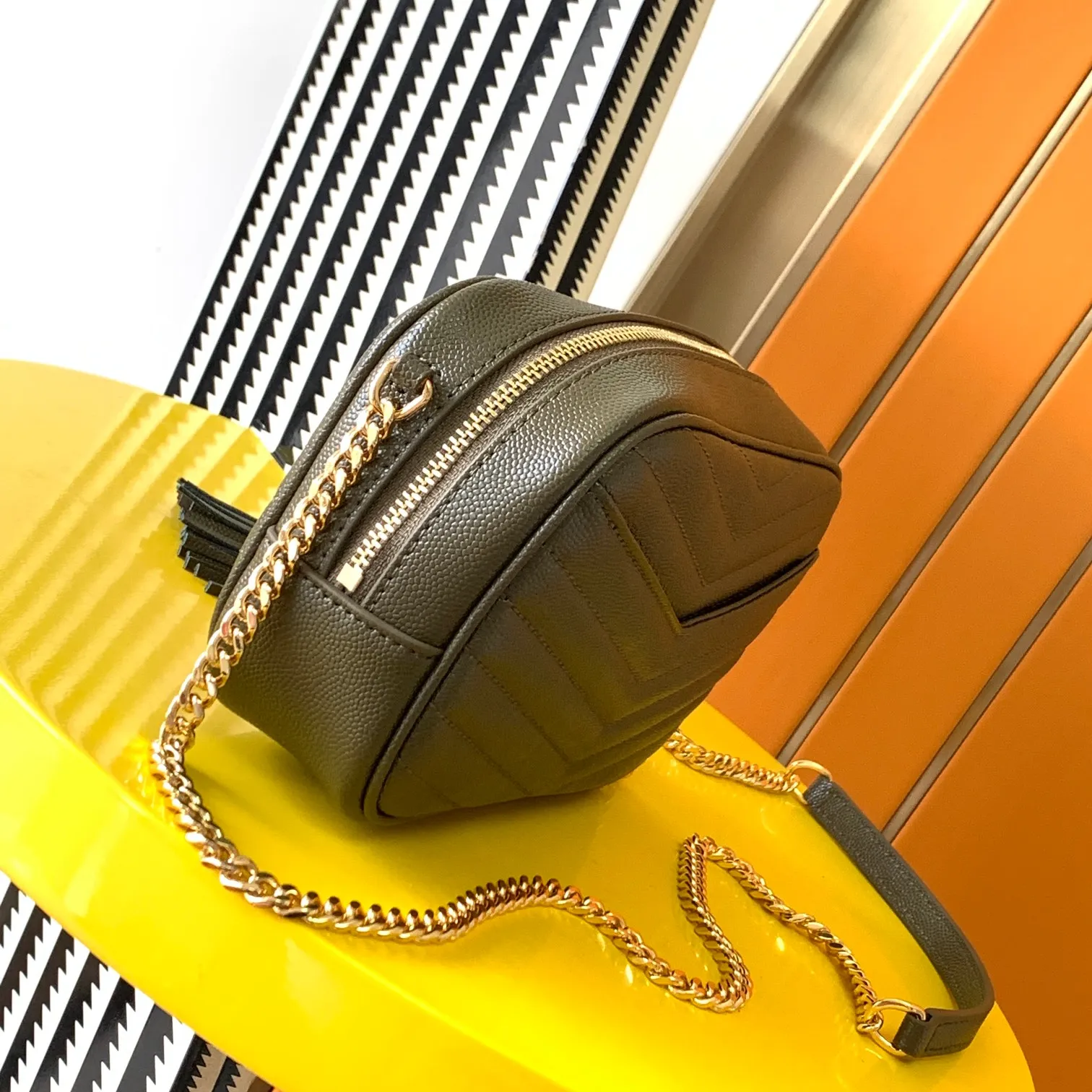 Slouchy Tory Burch Gold Crossbody Tory Burch Britten Small Slouchy Tote Bark - Image 5