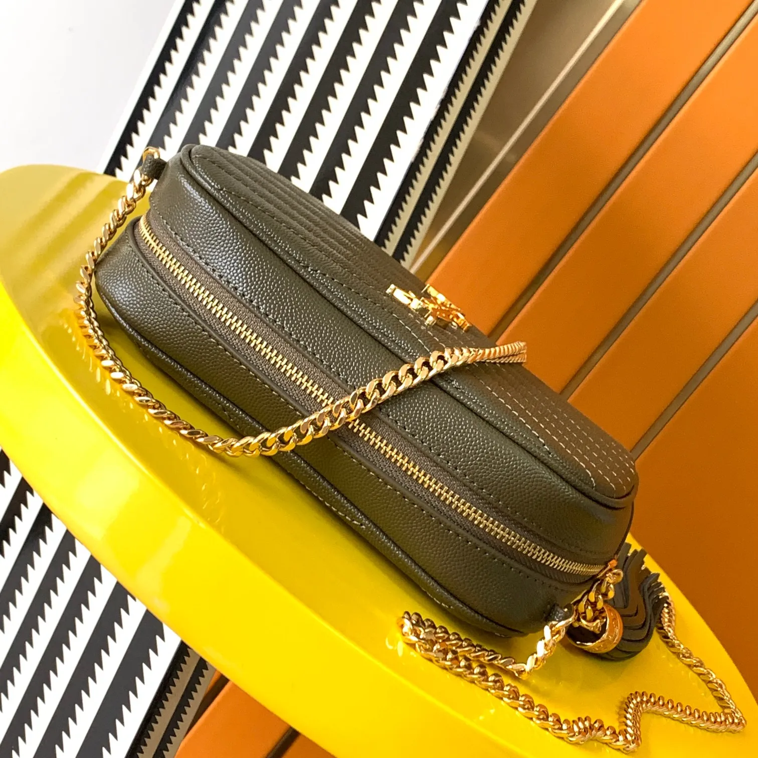 Slouchy Tory Burch Gold Crossbody Tory Burch Britten Small Slouchy Tote Bark - Image 8