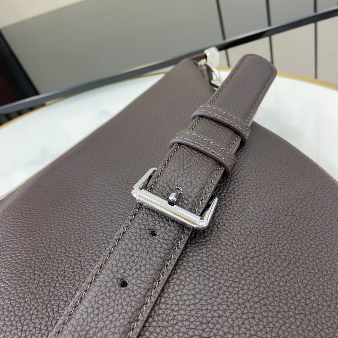 Gucci B large shoulder bag - Image 10