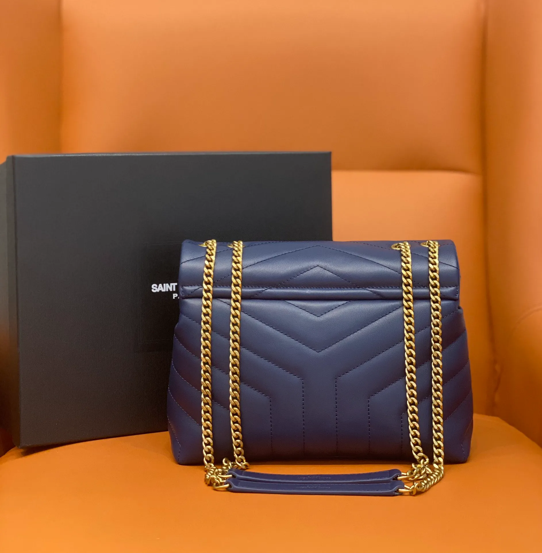 SAINT guaranteed LAURENT Loulou matelass bag - Image 5