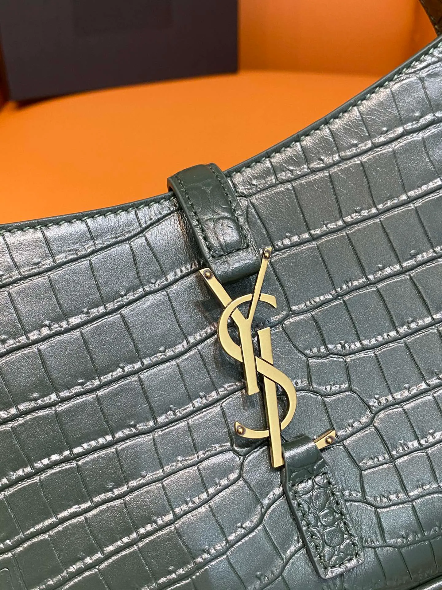 Saint Laurent Green Croc Embossed Leather Medium Sunset Shoulder Bag - Image 2