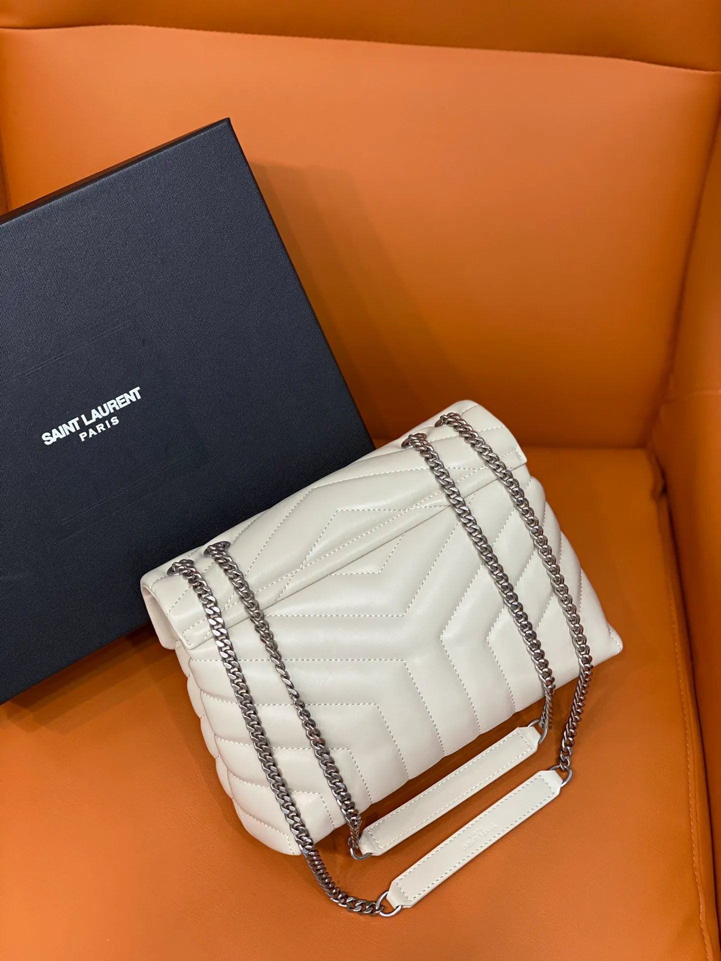 Saint Laurent LouLou Small Calfskin Y Quilted Monogram Chain Bag - Image 4