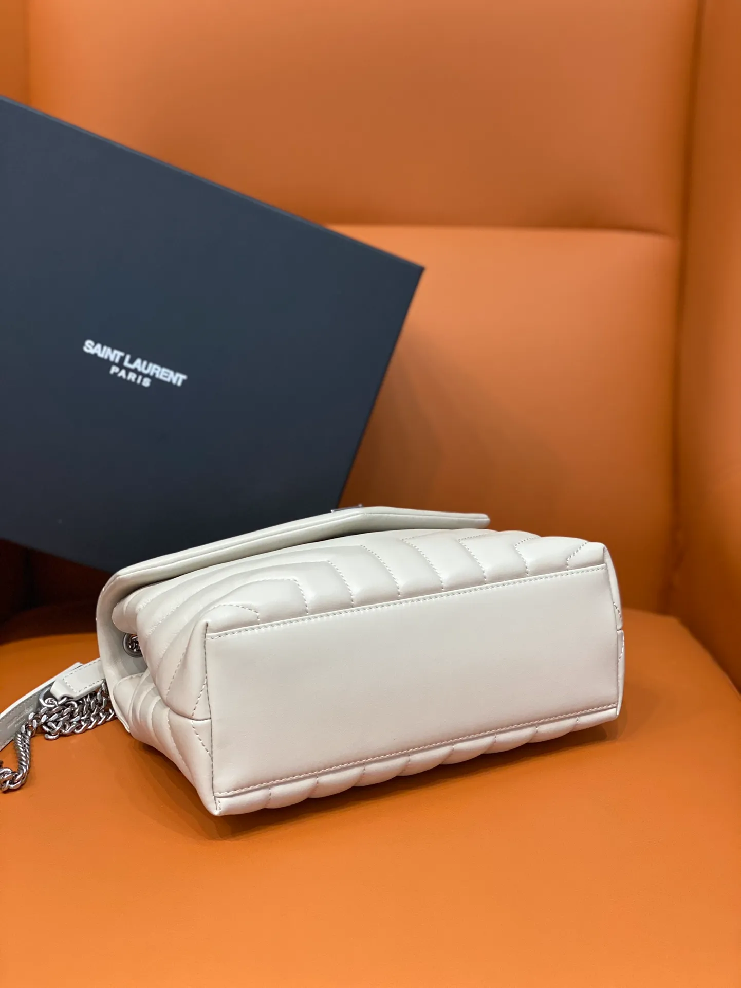Saint Laurent LouLou Small Calfskin Y Quilted Monogram Chain Bag - Image 7