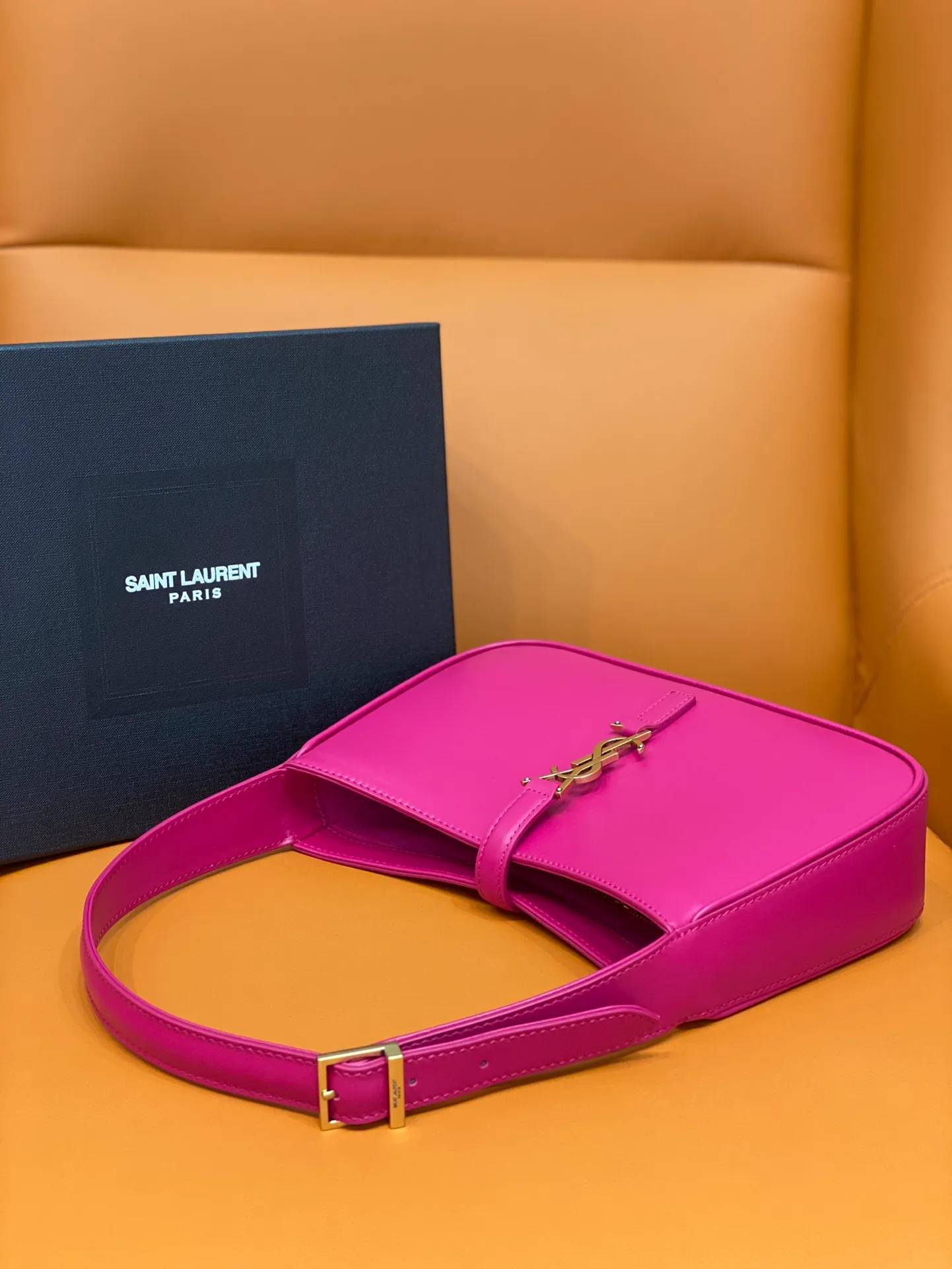 Saint Laurent Pre-Owned 5 à 7 Shoulder Bag - Image 7
