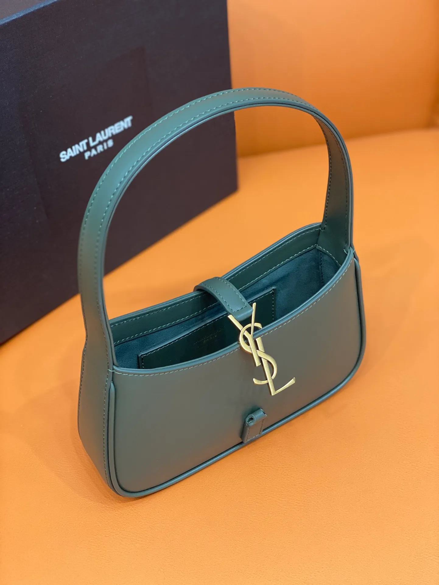 Ysl leather shoulder bag outlet - Image 7