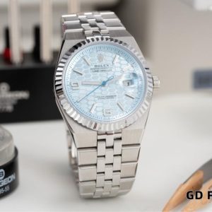 Rolex Land-Dweller