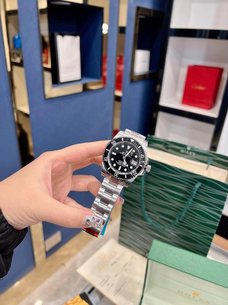 Rolex Submariner Watch - Image 3
