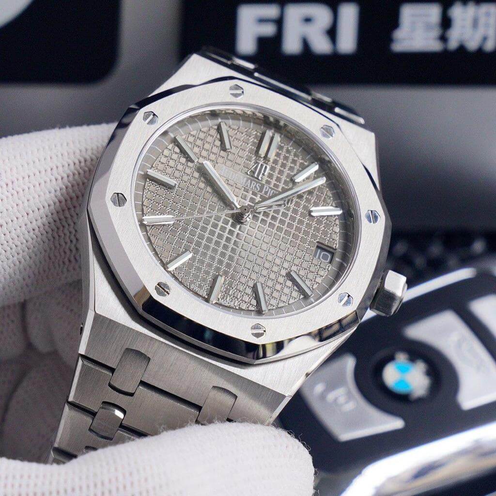 Men's Audemars Piguet Royal Oak Watch - Image 5