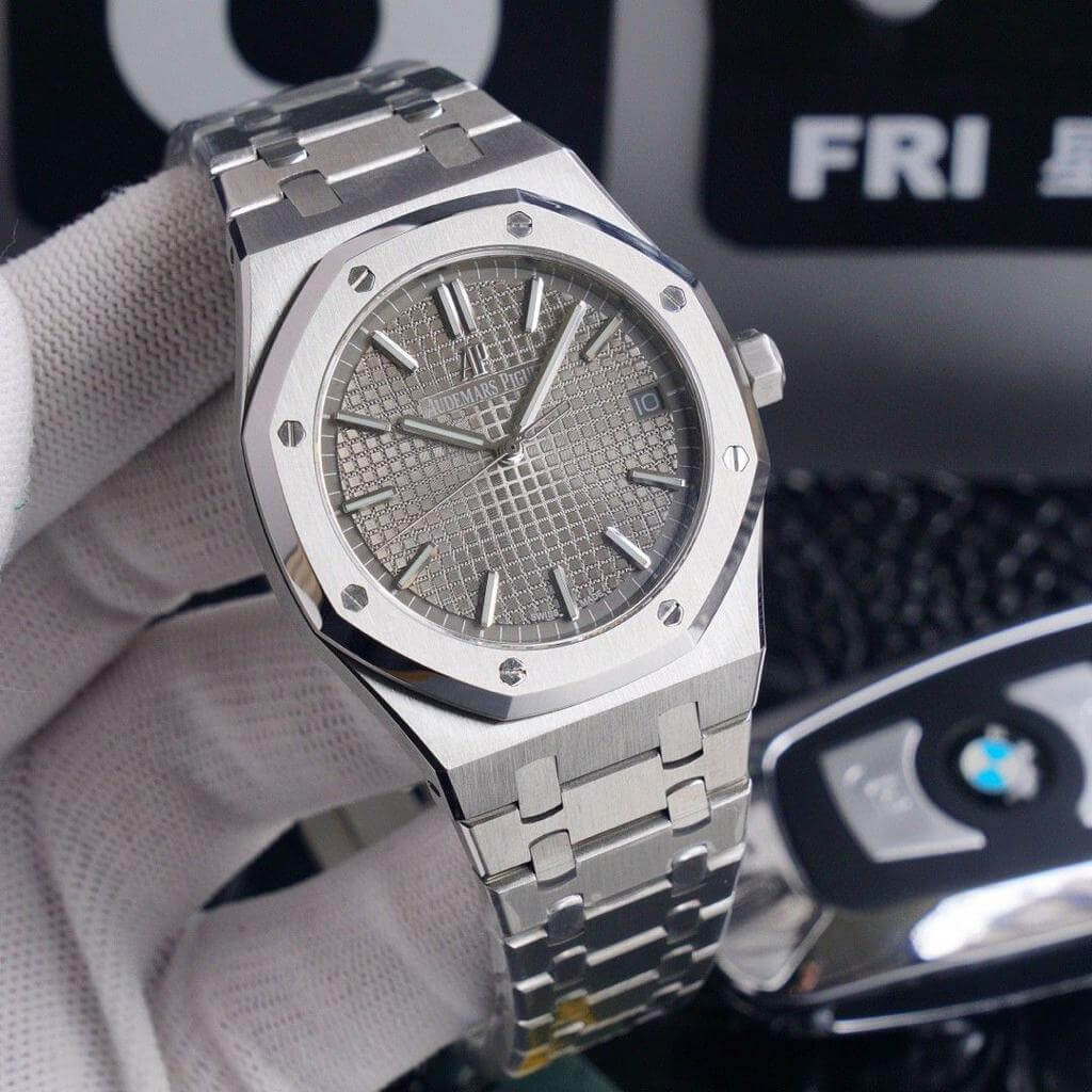 Men's Audemars Piguet Royal Oak Watch - Image 9
